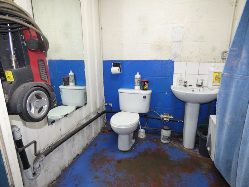 Photo 13- click for photo gallery